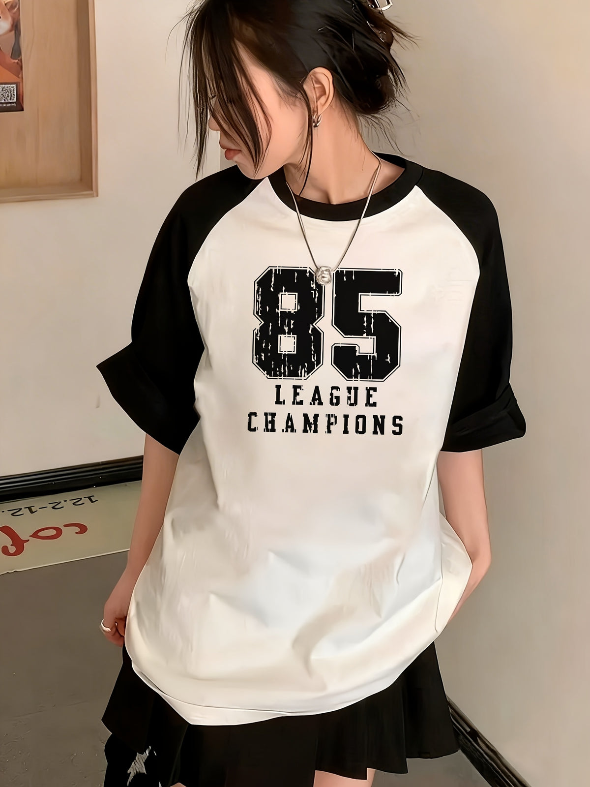 Women's Y2K Color Block Raglan T-Shirt - "85 League Champions" Varsity Graphic Print, Contrast Sleeve Crew Neck Casual Tee, Retro Streetwear Top Khaki Olive Green S-XXL
