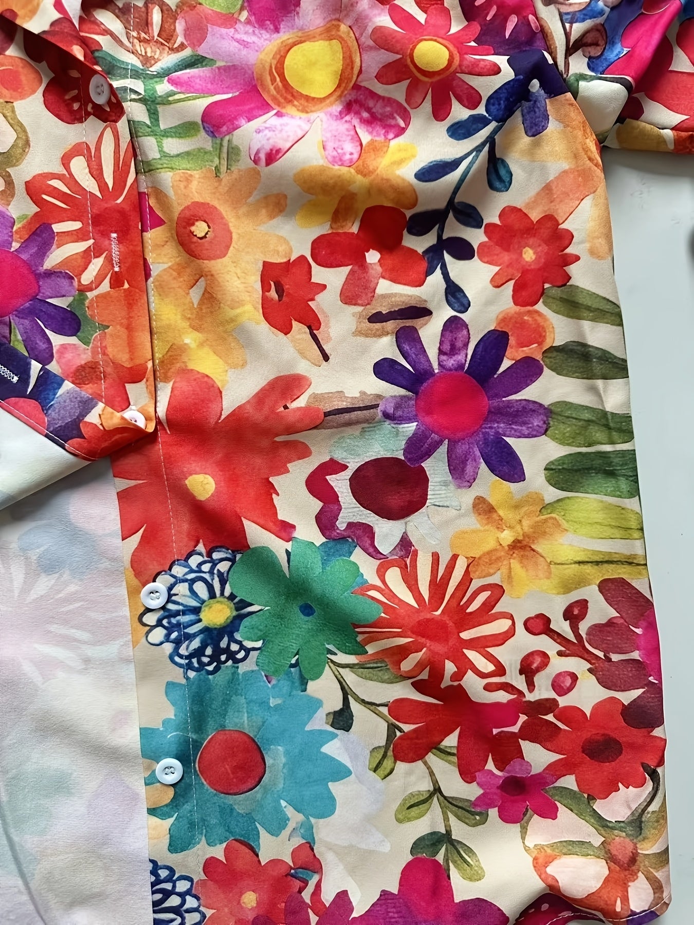 Women's Floral Print Button Down Shirt Long Sleeve - Colorful Flower Pattern V-Neck Casual Blouse with Pockets, Loose Fit Spring Summer Top, Boho Vacation Shirt S-XXL