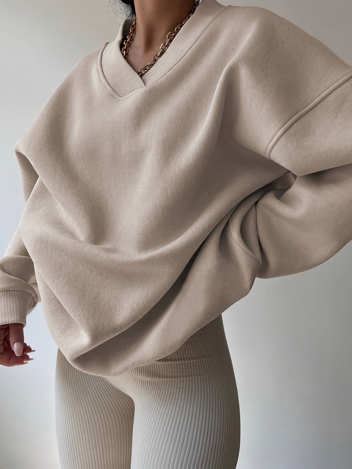Women's Oversized Loose Fit Sweatshirt – Wide Neck Drop Shoulder Pullover for Fall & Winter, Cozy Casual Fashion Top