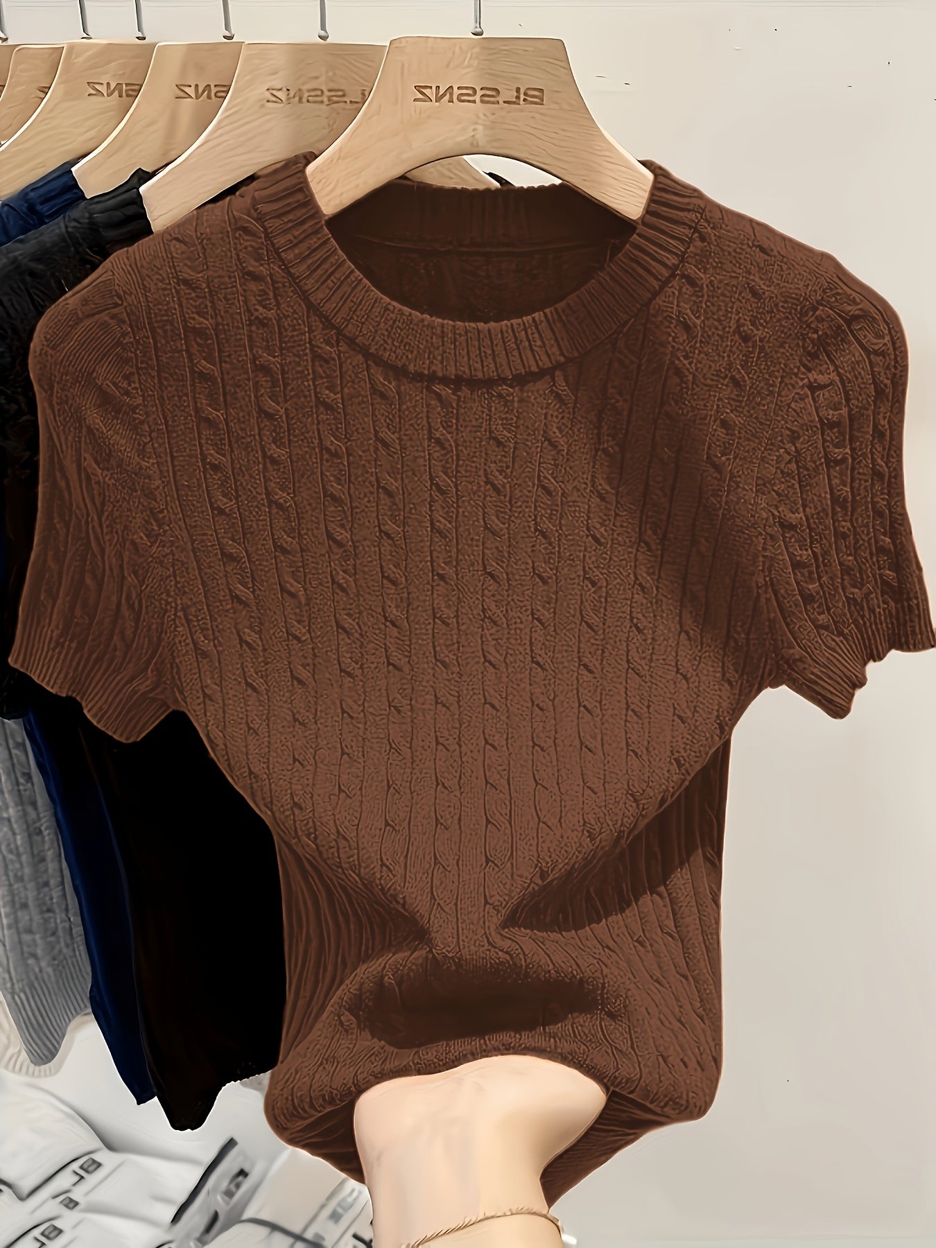 Women's Jacquard Short Sleeve Sweater Chic Cable Knit Round Neck Pullover Ribbed Hem Cuffs Lightweight Viscose Spring Summer Casual S M L XL XXL