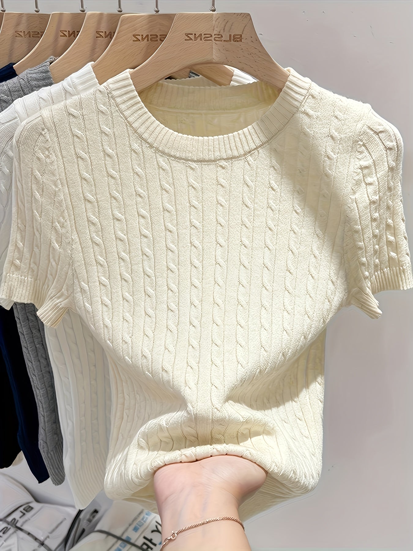 Women's Jacquard Short Sleeve Sweater Chic Cable Knit Round Neck Pullover Ribbed Hem Cuffs Lightweight Viscose Spring Summer Casual S M L XL XXL