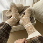 5-Pack Women's Thermal Winter Socks – Fluffy Warm Mid-Calf Cold Weather Socks with Ethnic Rhombus Pattern, Cozy Soft Fabric for Outdoor Commuting & Everyday Wear, Multi-Color
