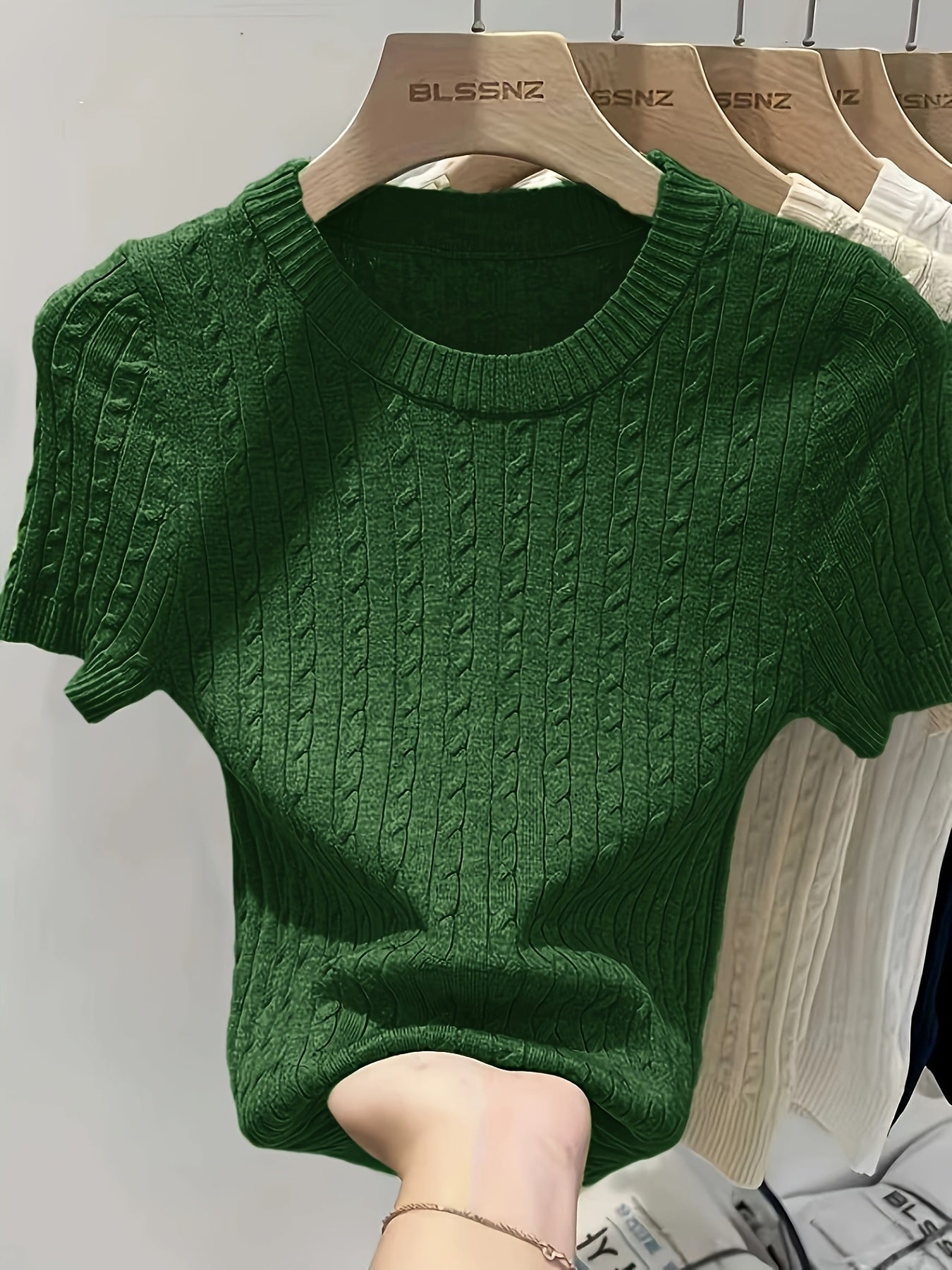 Women's Jacquard Short Sleeve Sweater Chic Cable Knit Round Neck Pullover Ribbed Hem Cuffs Lightweight Viscose Spring Summer Casual S M L XL XXL