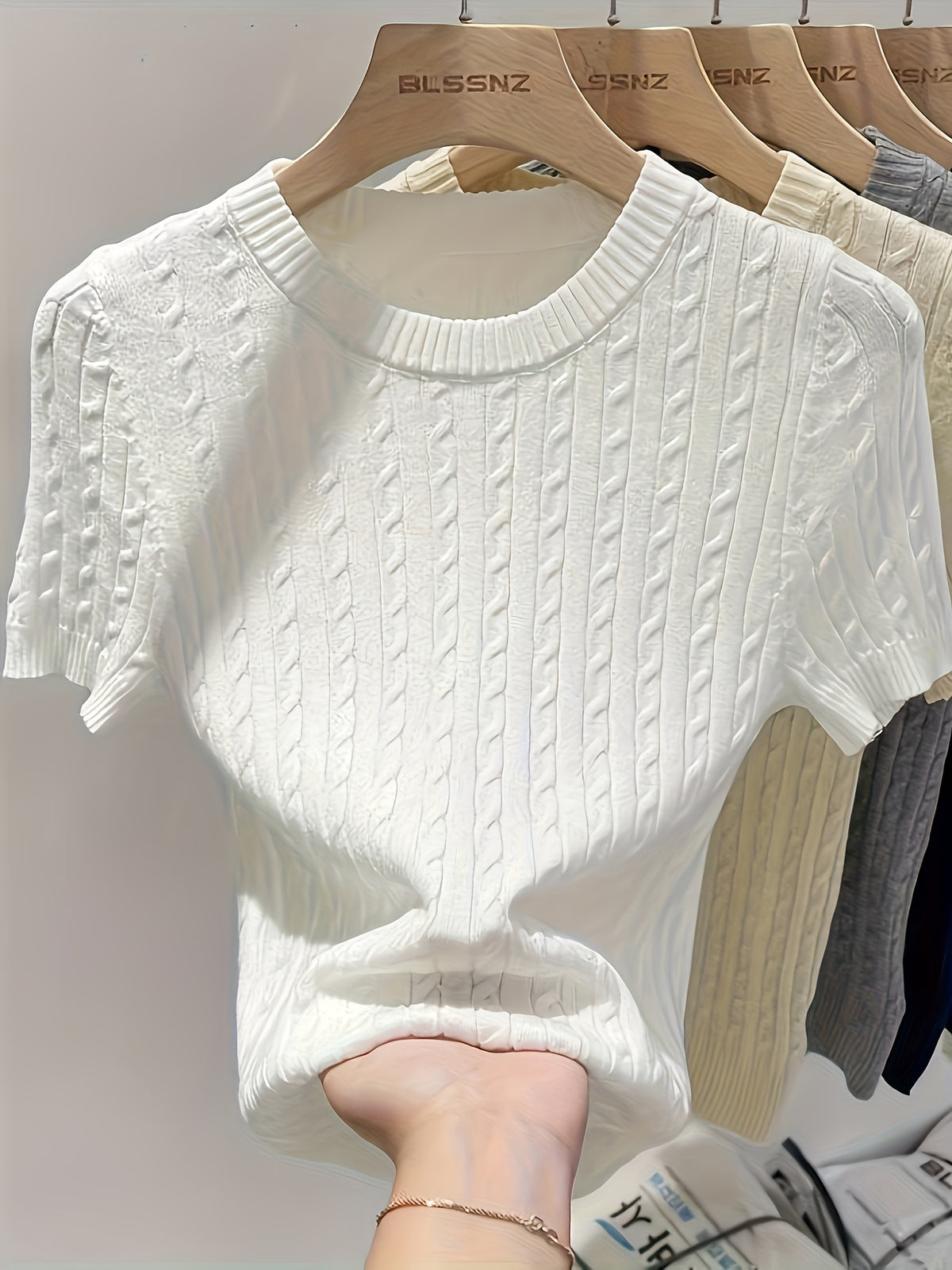 Women's Jacquard Short Sleeve Sweater Chic Cable Knit Round Neck Pullover Ribbed Hem Cuffs Lightweight Viscose Spring Summer Casual S M L XL XXL