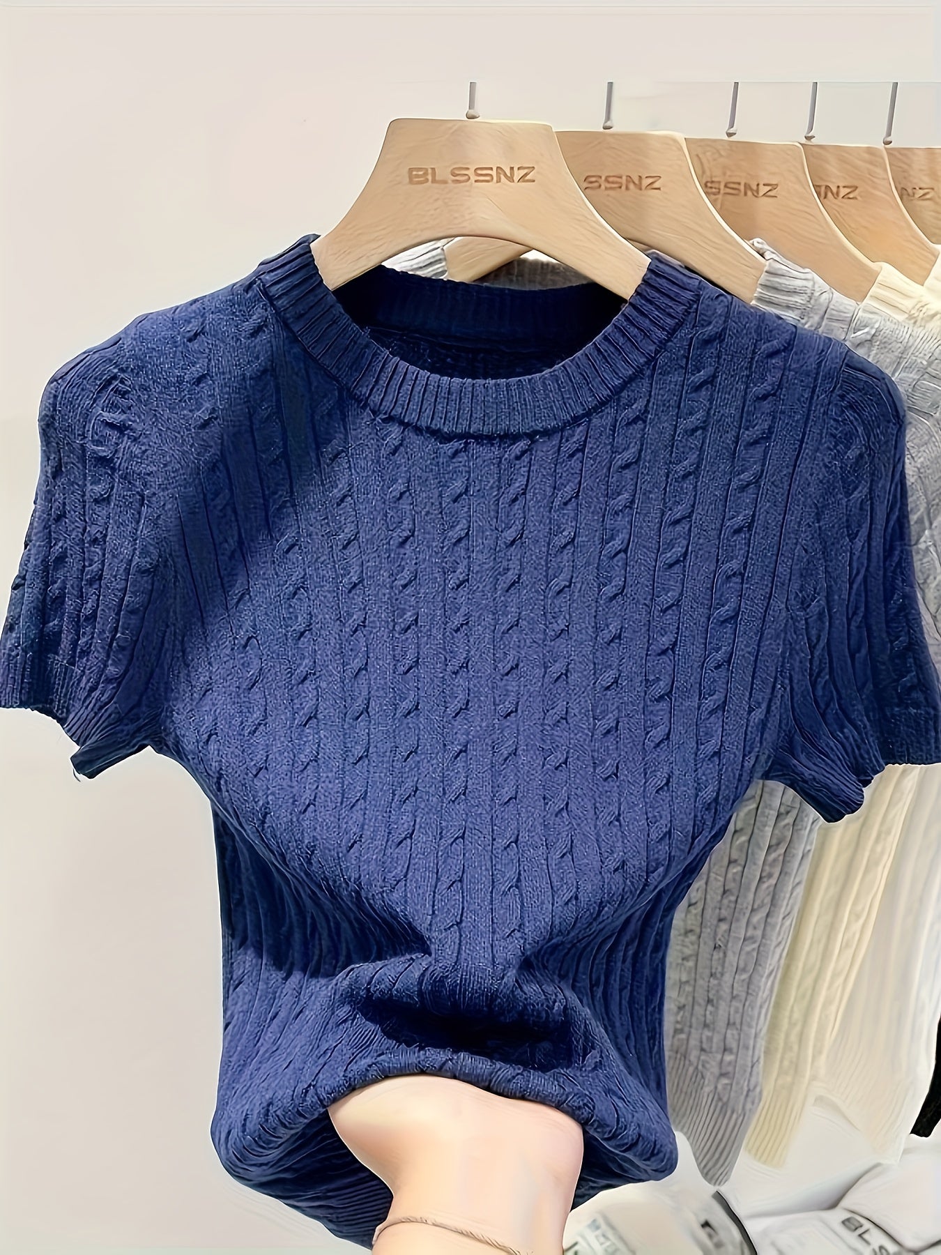 Women's Jacquard Short Sleeve Sweater Chic Cable Knit Round Neck Pullover Ribbed Hem Cuffs Lightweight Viscose Spring Summer Casual S M L XL XXL