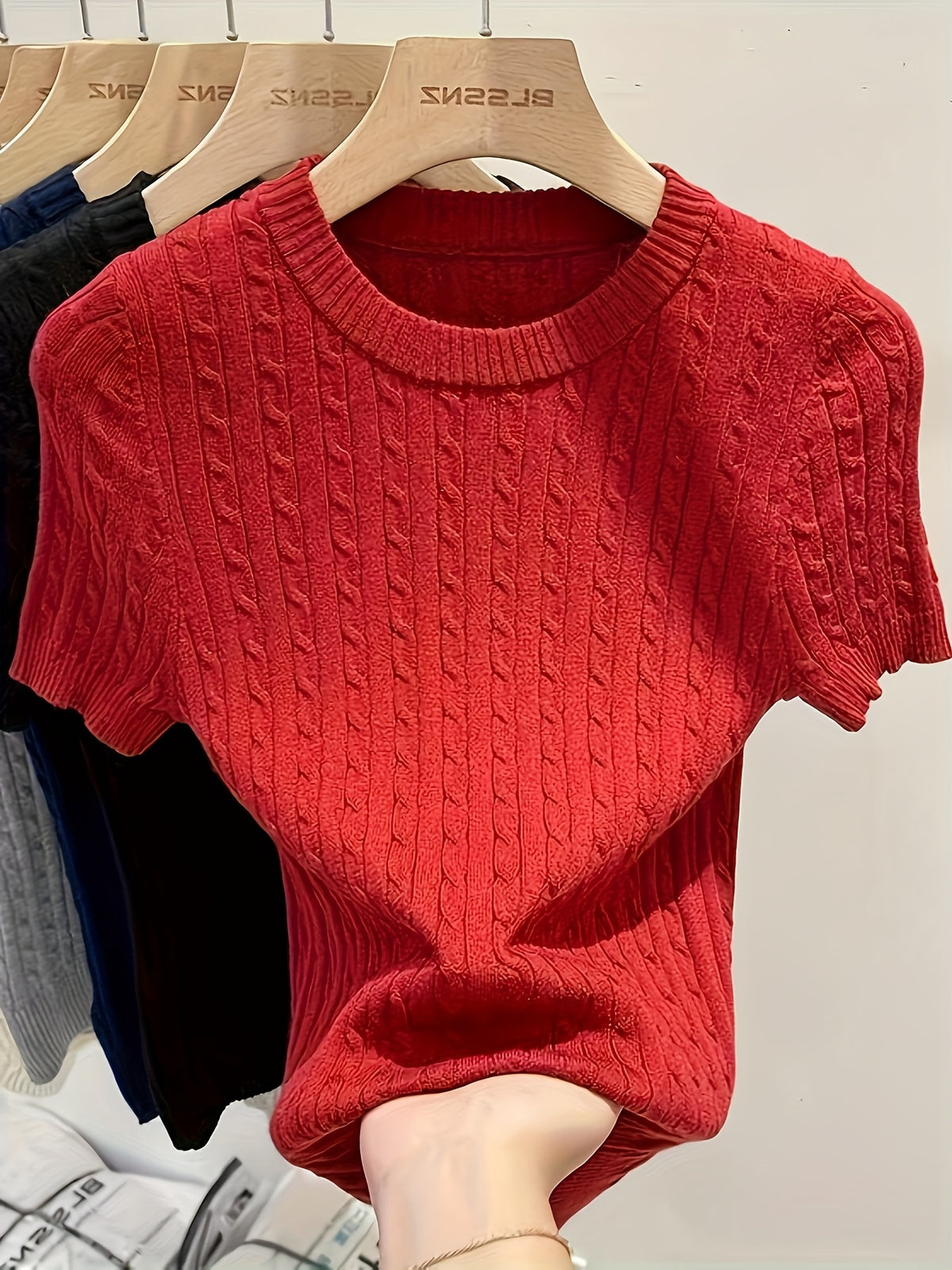 Women's Jacquard Short Sleeve Sweater Chic Cable Knit Round Neck Pullover Ribbed Hem Cuffs Lightweight Viscose Spring Summer Casual S M L XL XXL