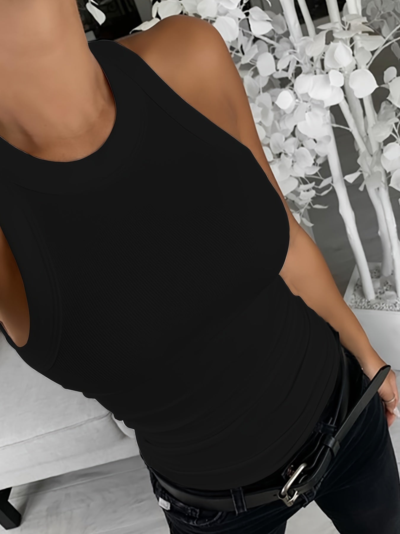 Women's Solid Color Sleeveless Tank Top Round Neck Fitted Stretch Basic Layering Tee Shirt for Summer Spring Casual Everyday Wear Black White Brown