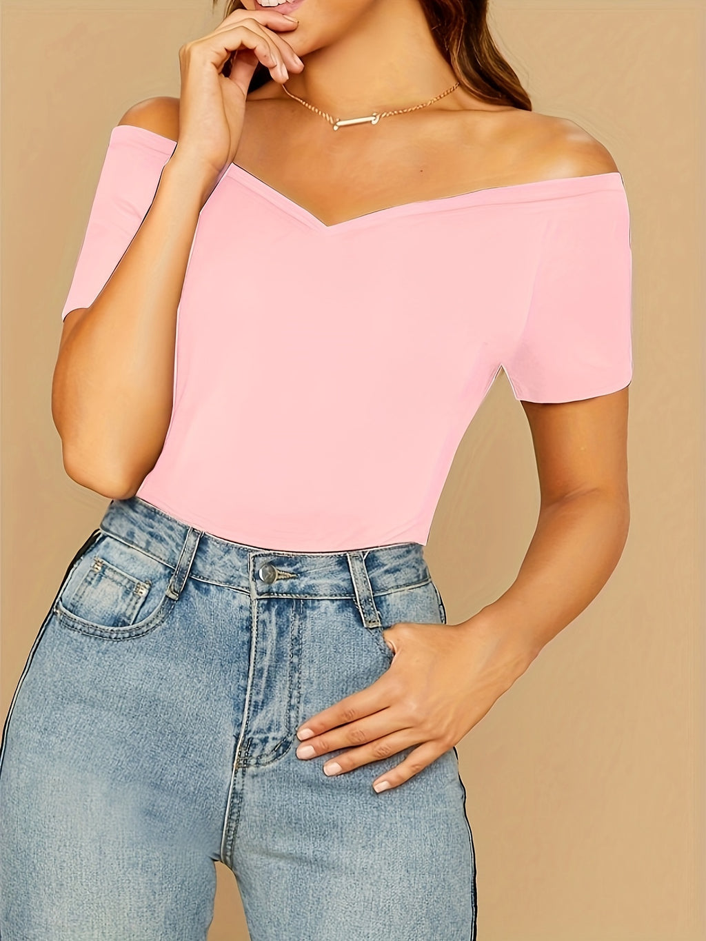 Black Off-The-Shoulder Form-Fitting Top for Women – Sexy Bodycon Crop Top, Elegant Going Out Shirt for Date Night & Party
